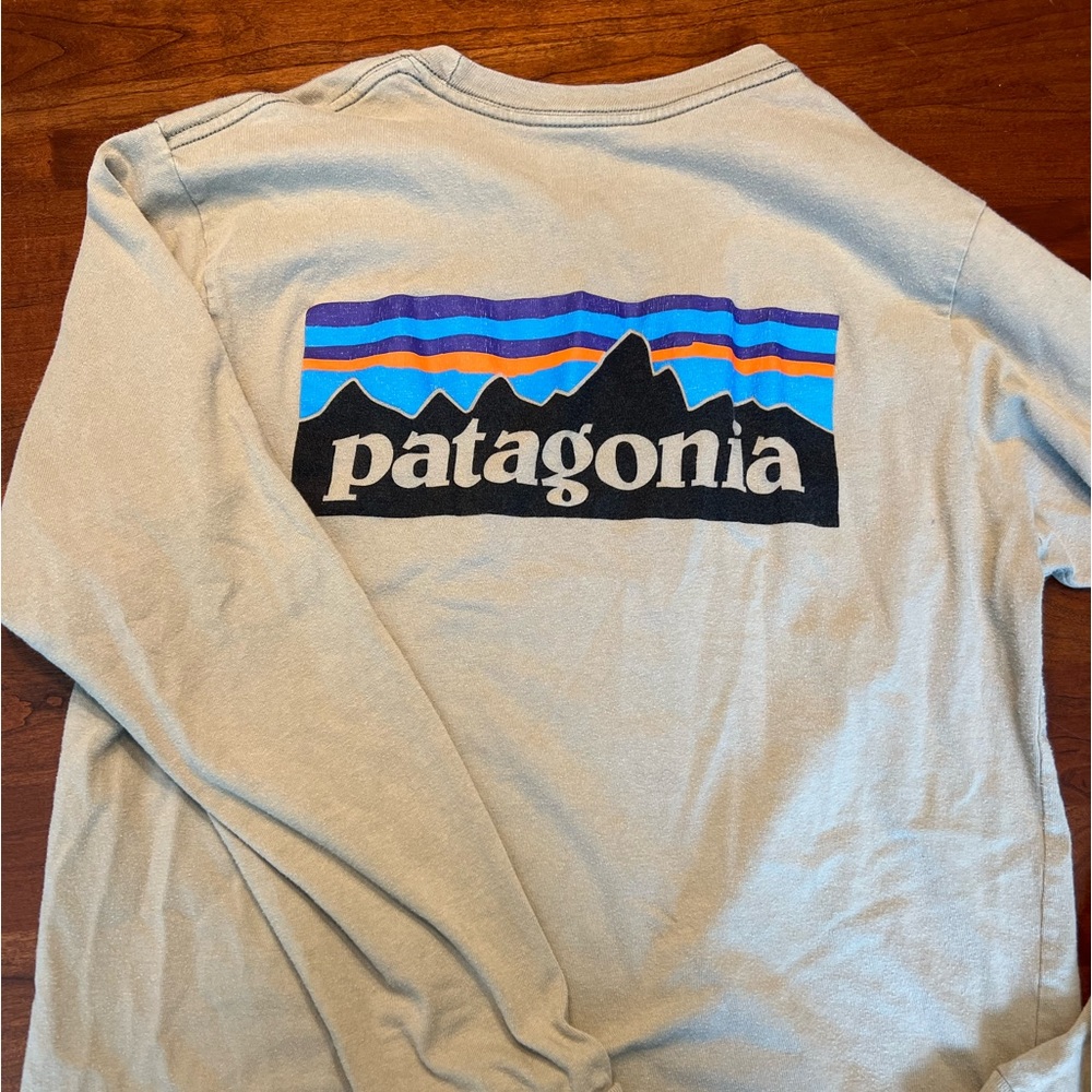 Patagonia, long sleeve tee!